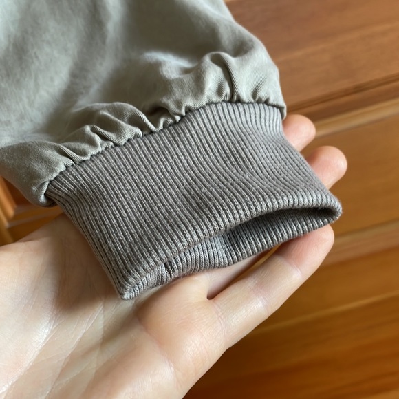 NWOT Daughters of the Liberation - Lightweight cropped jacket - Picture 6 of 14